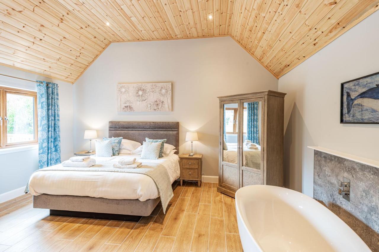 Osprey Lodge 1 With Hot Tub Newton Stewart Eksteriør billede