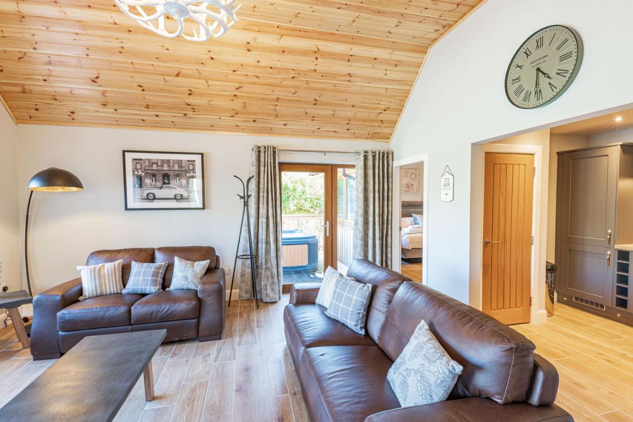 Osprey Lodge 1 With Hot Tub Newton Stewart Eksteriør billede