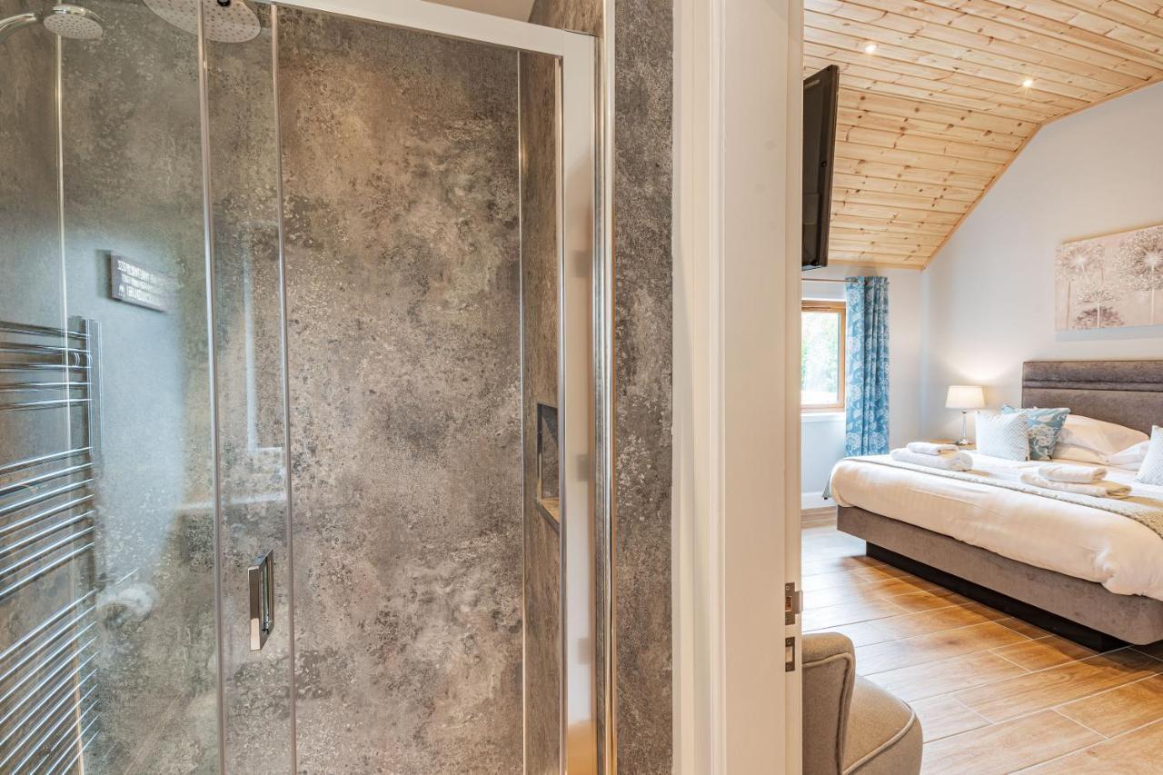 Osprey Lodge 1 With Hot Tub Newton Stewart Eksteriør billede