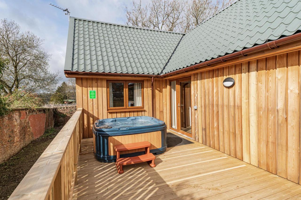 Osprey Lodge 1 With Hot Tub Newton Stewart Eksteriør billede