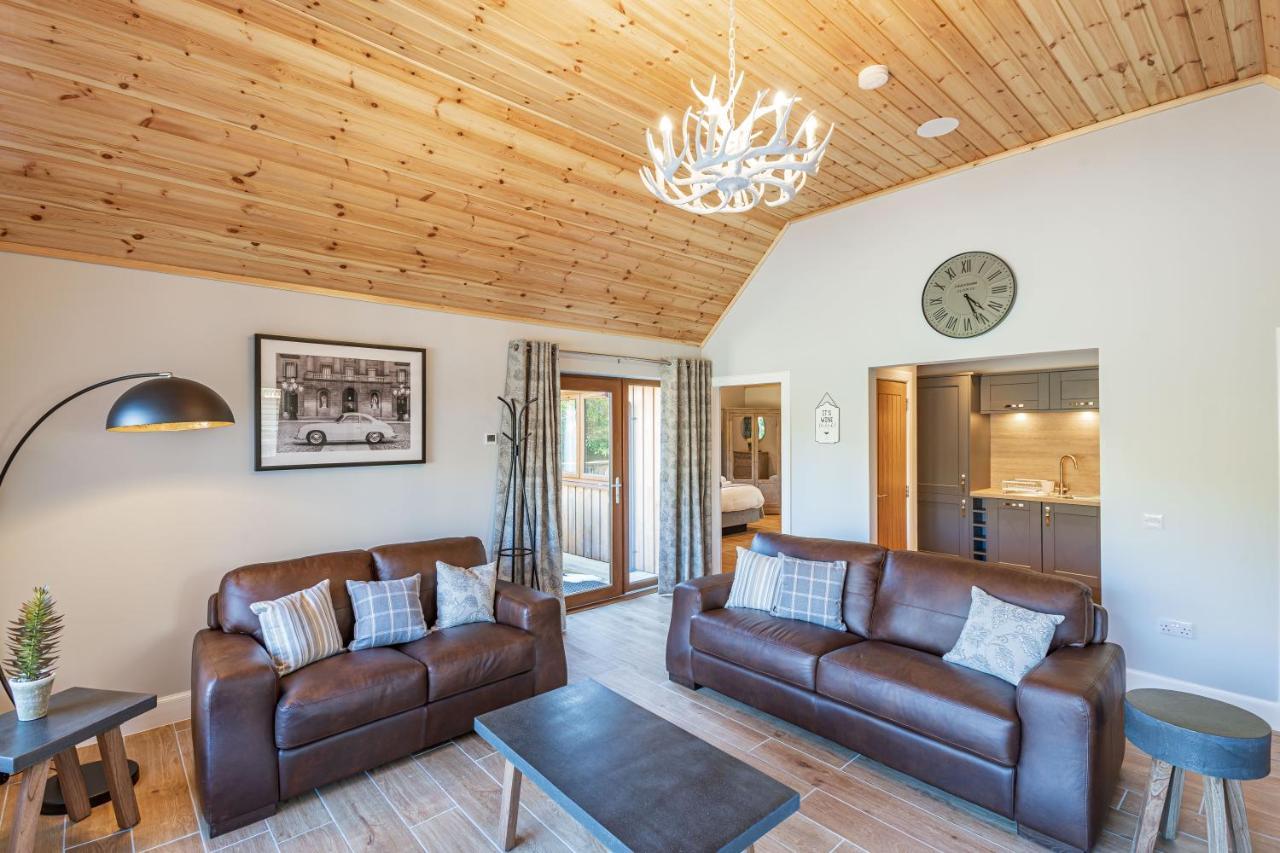 Osprey Lodge 1 With Hot Tub Newton Stewart Eksteriør billede