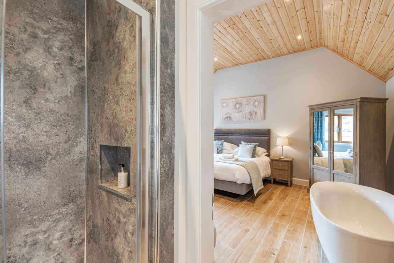 Osprey Lodge 1 With Hot Tub Newton Stewart Eksteriør billede