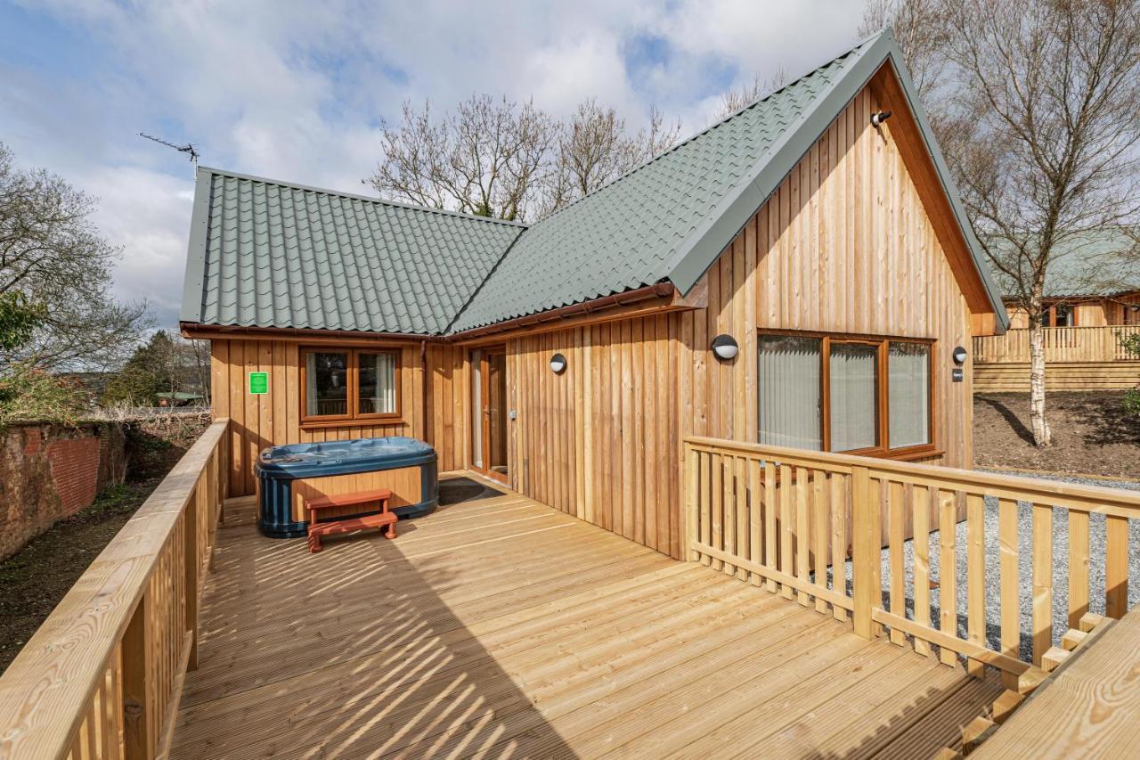 Osprey Lodge 1 With Hot Tub Newton Stewart Eksteriør billede